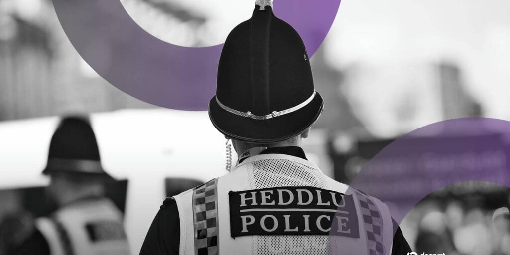 诈骗者以英国警察身份骗取硬件钱包中的 280 万美元比特币